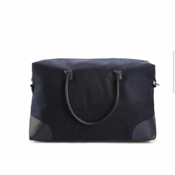 ♻️Reposted New DSW navy felt weekender bag for your traveling - Picture 4 of 14